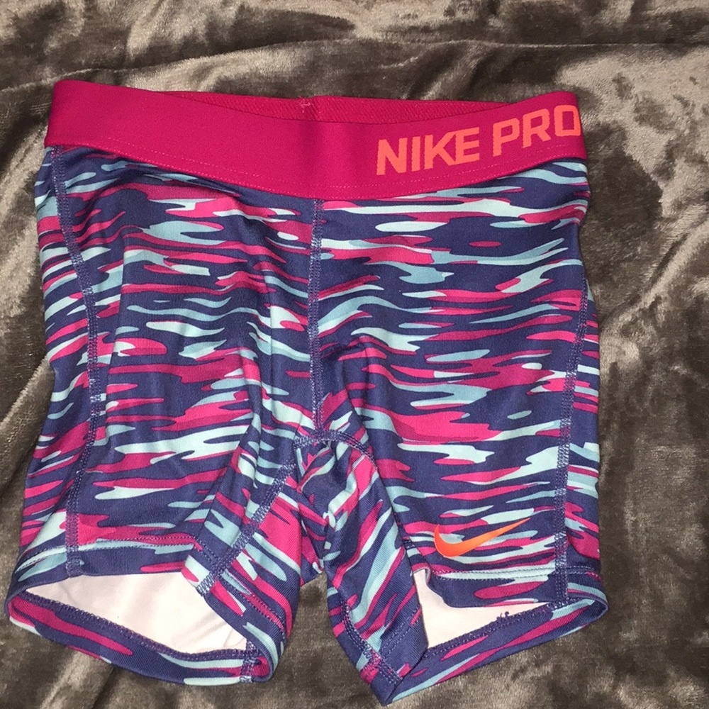 camo nike pros